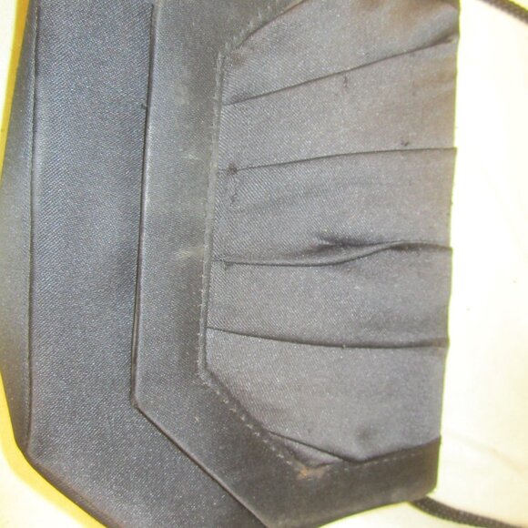 VTG LA REGALE LTD SATIN BLACK CLUTCH PURSE GREAT SPECIAL OCCASION CLUTCH - Picture 2 of 6